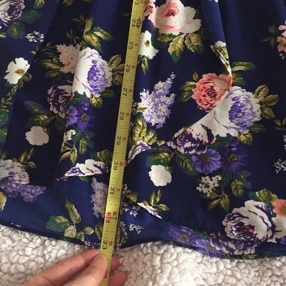 Lulu’s floral wrap dress - Picture 6 of 6